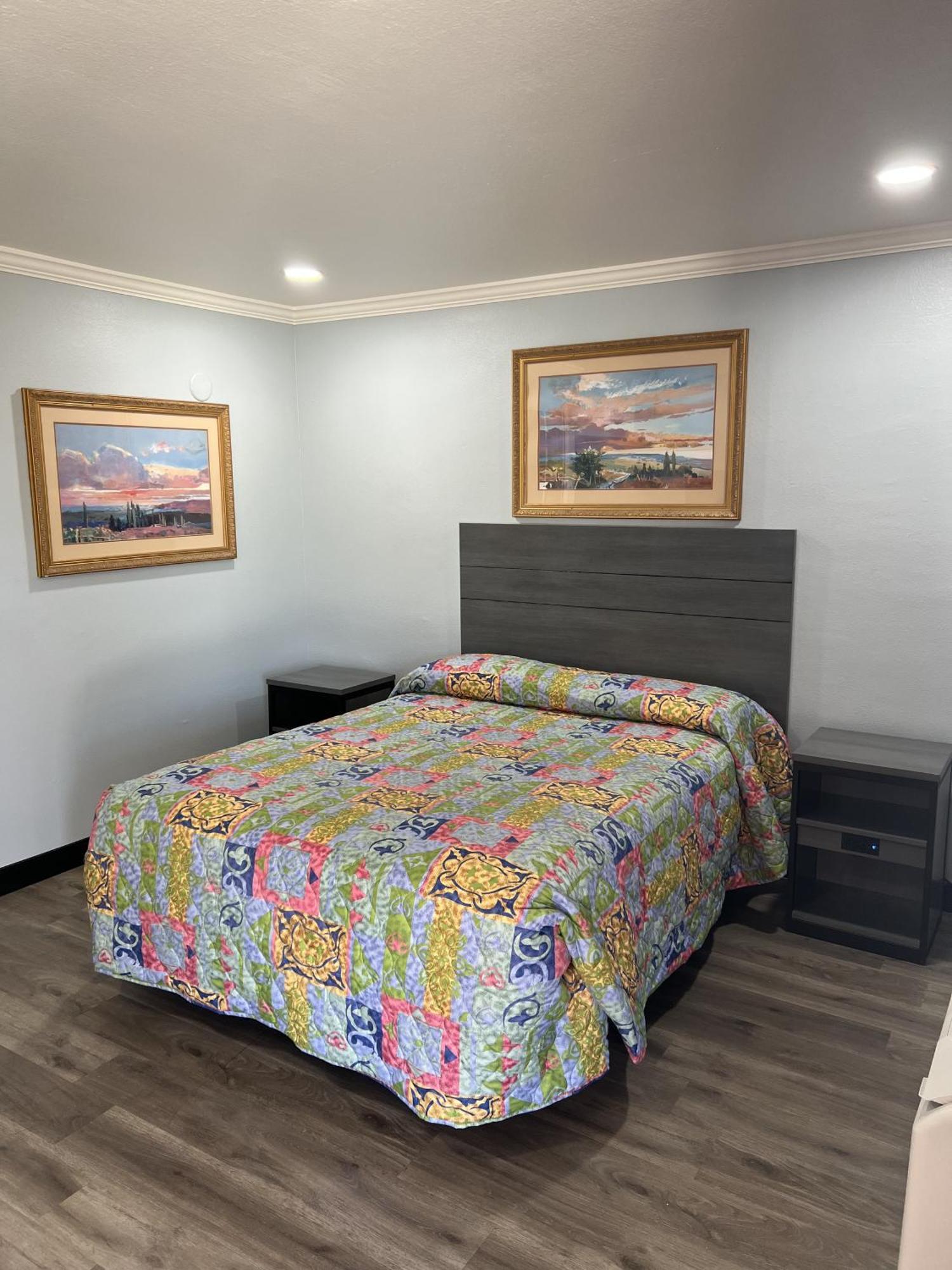 Travel Inn גילרוי מראה חיצוני תמונה